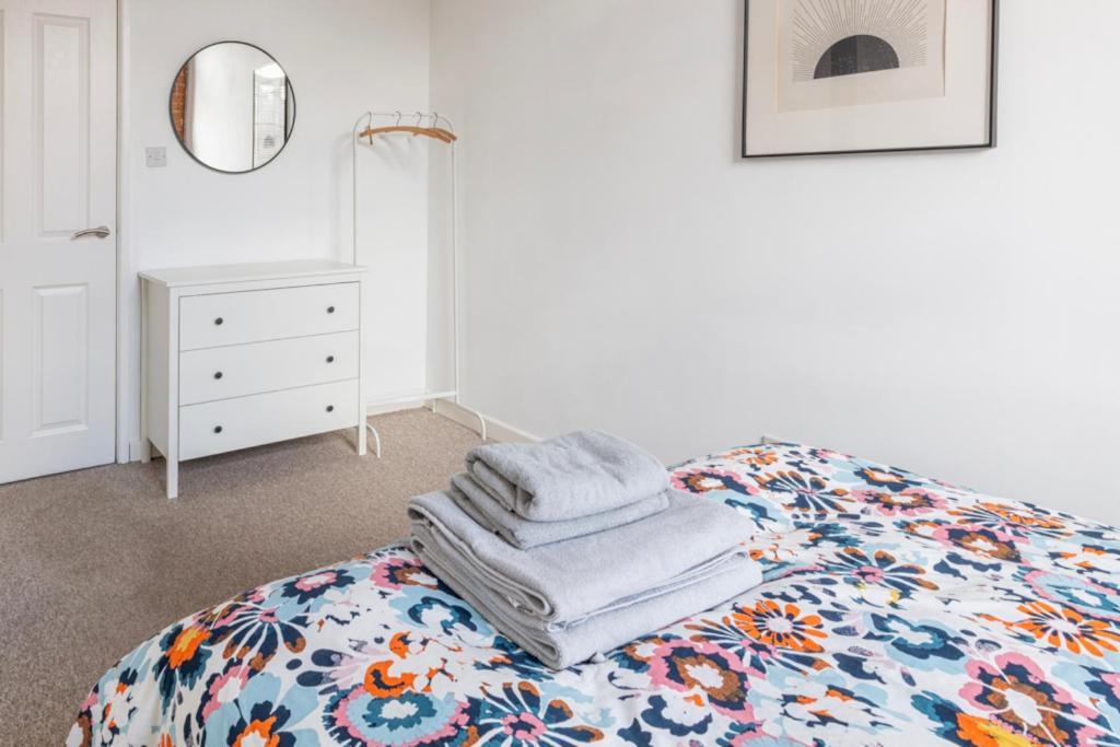 5 Mins Walk From Centre, Spacious City Apt, Open-Plan Nottingham Exterior photo